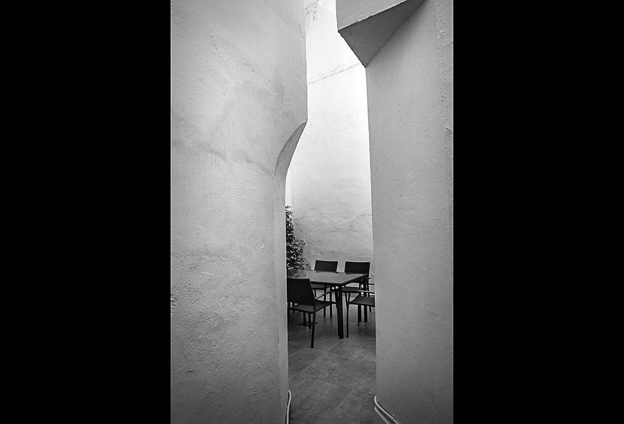Apartamento Mendoza Siviglia Esterno foto